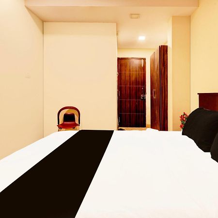 Super Hotel O Mahanadu Formerly Akshaya Bheemas Vijayawāda Eksteriør billede