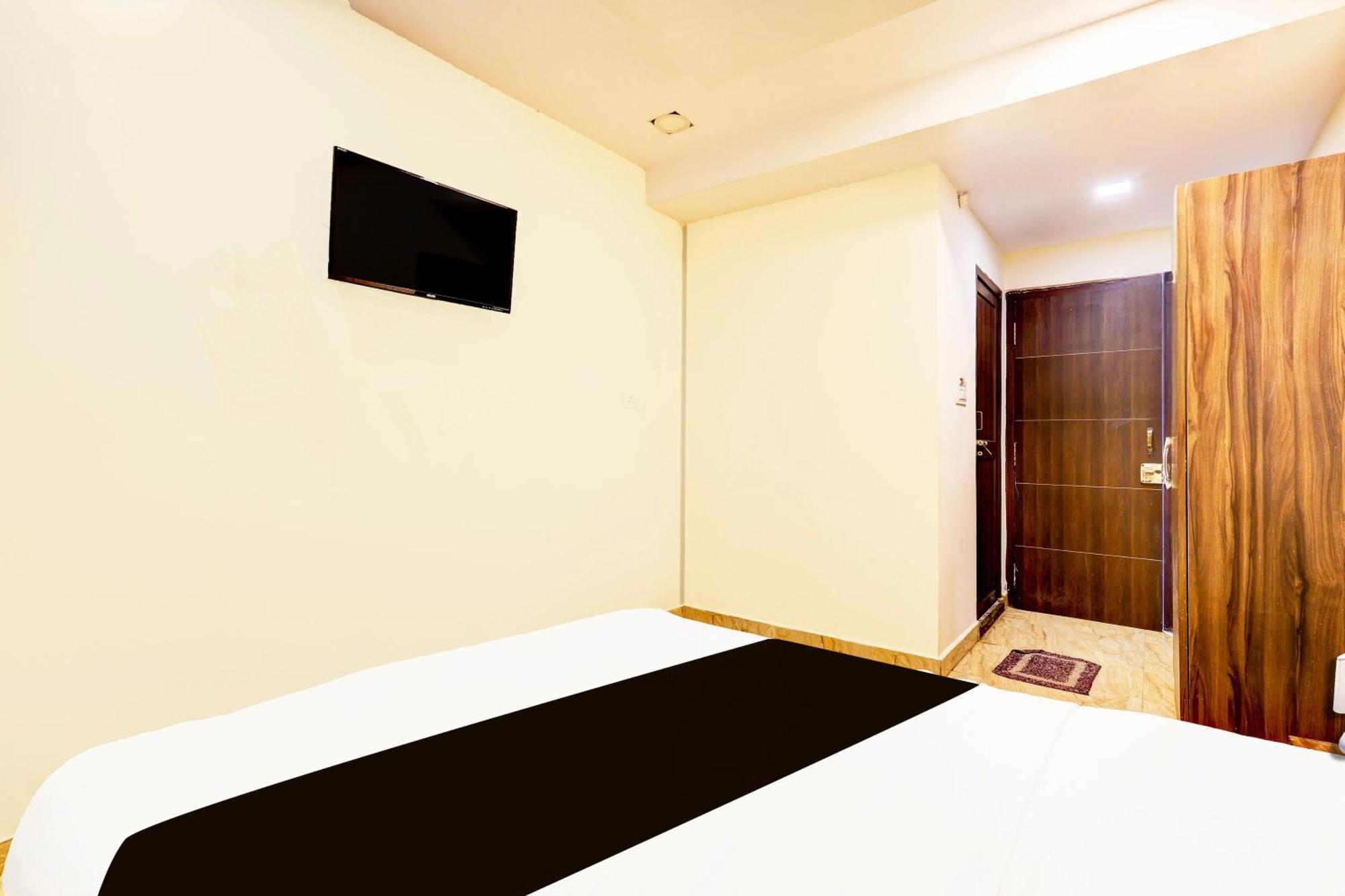 Super Hotel O Mahanadu Formerly Akshaya Bheemas Vijayawāda Eksteriør billede