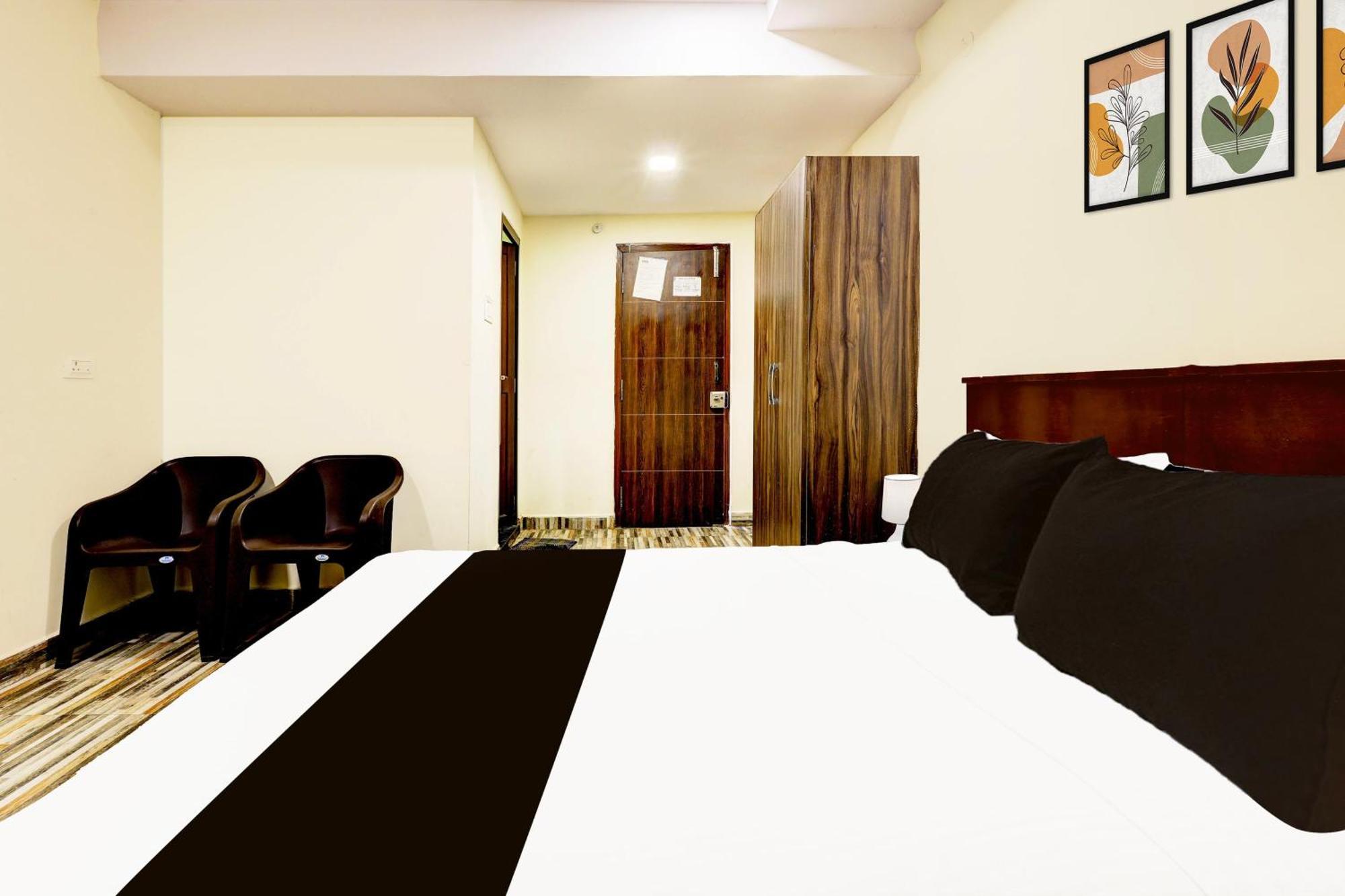 Super Hotel O Mahanadu Formerly Akshaya Bheemas Vijayawāda Eksteriør billede