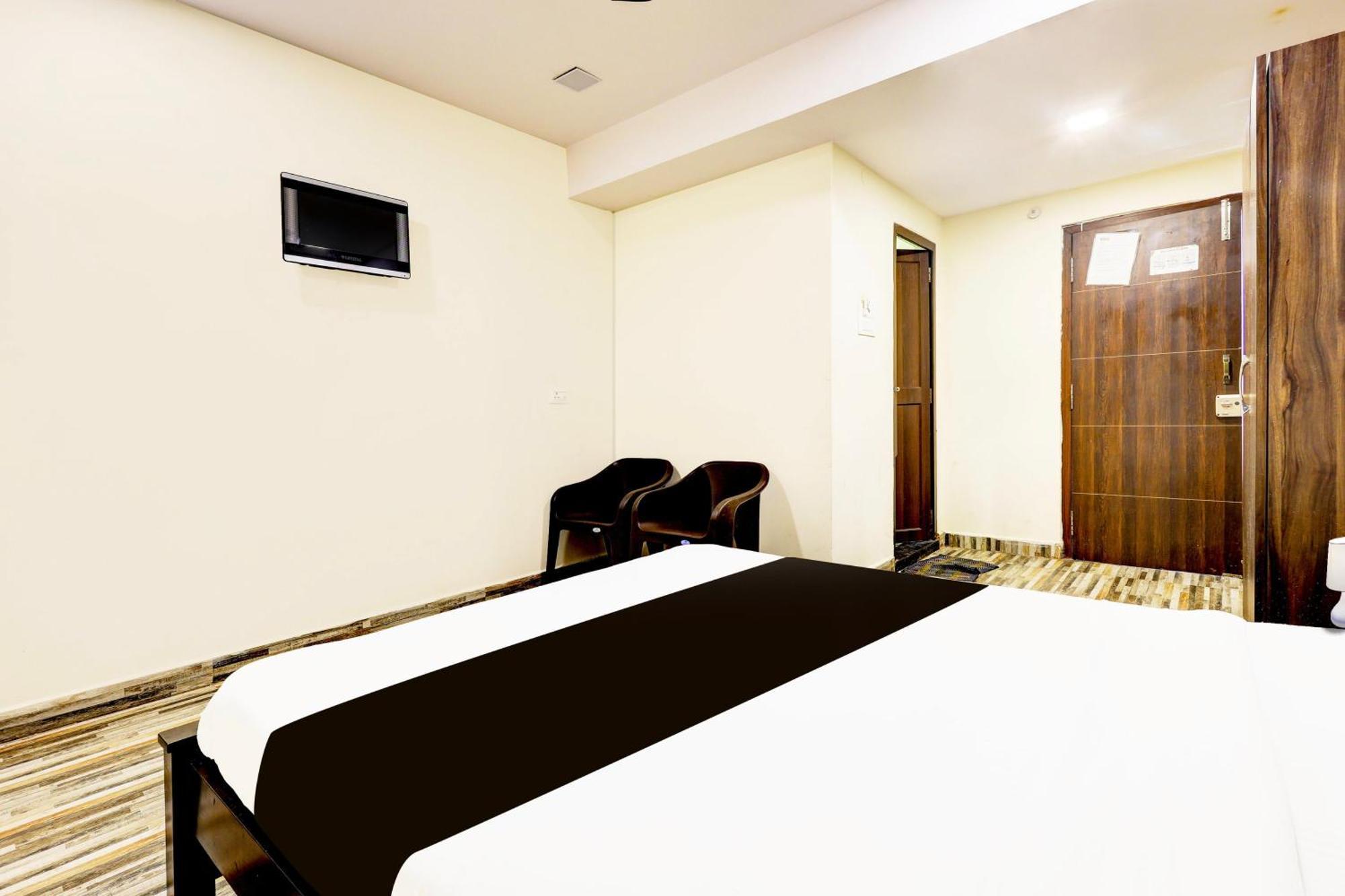 Super Hotel O Mahanadu Formerly Akshaya Bheemas Vijayawāda Eksteriør billede